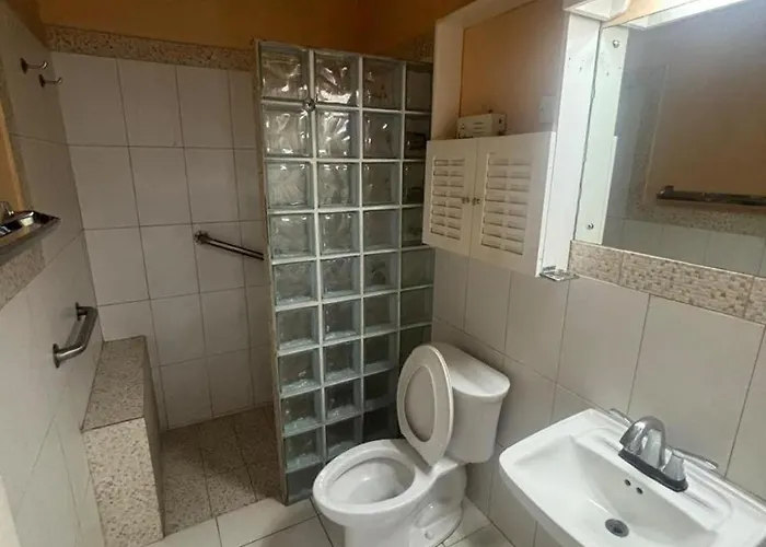 Island Escape 1br At Fishermans Point *
